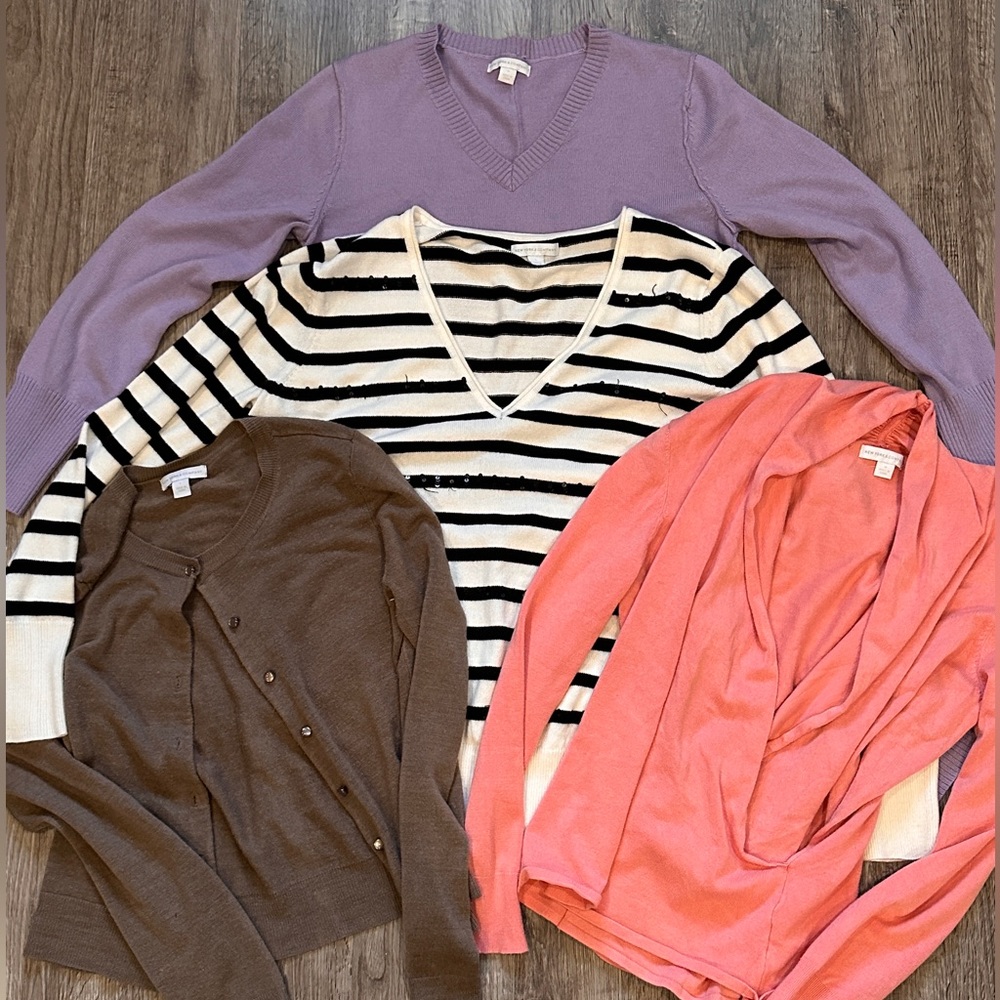 New York & Company 4 pack of sweaters, cardigan